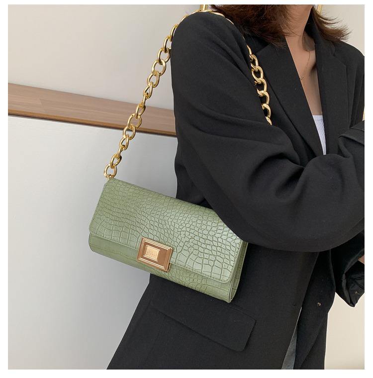 Croc Chained Handbag - Label Frenesi Fashion